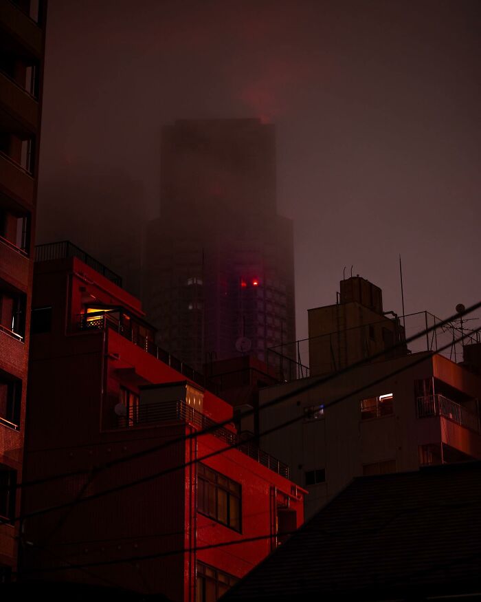 Neon Dreams: Exploring Tokyo's Urban Landscape Through Takaaki Ito's Street Photography