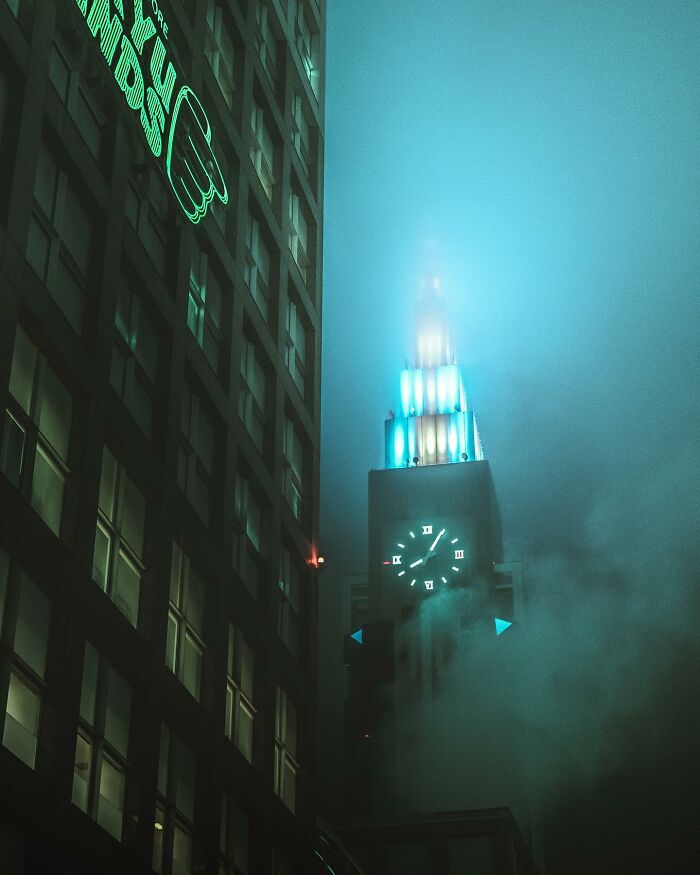 Neon Dreams: Exploring Tokyo's Urban Landscape Through Takaaki Ito's Street Photography