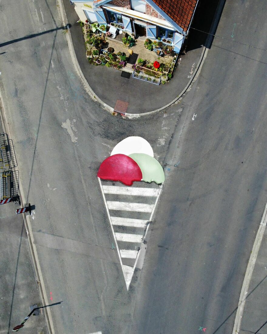 New Clever And Funny Interventions On The Streets Of France By Oakoak