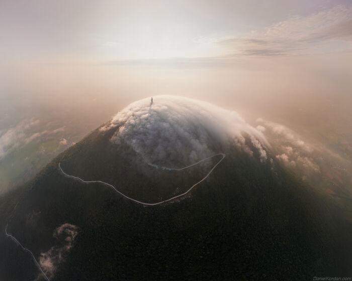 This Photographer Captures The Beauty Of Vietnam (78 Pics)