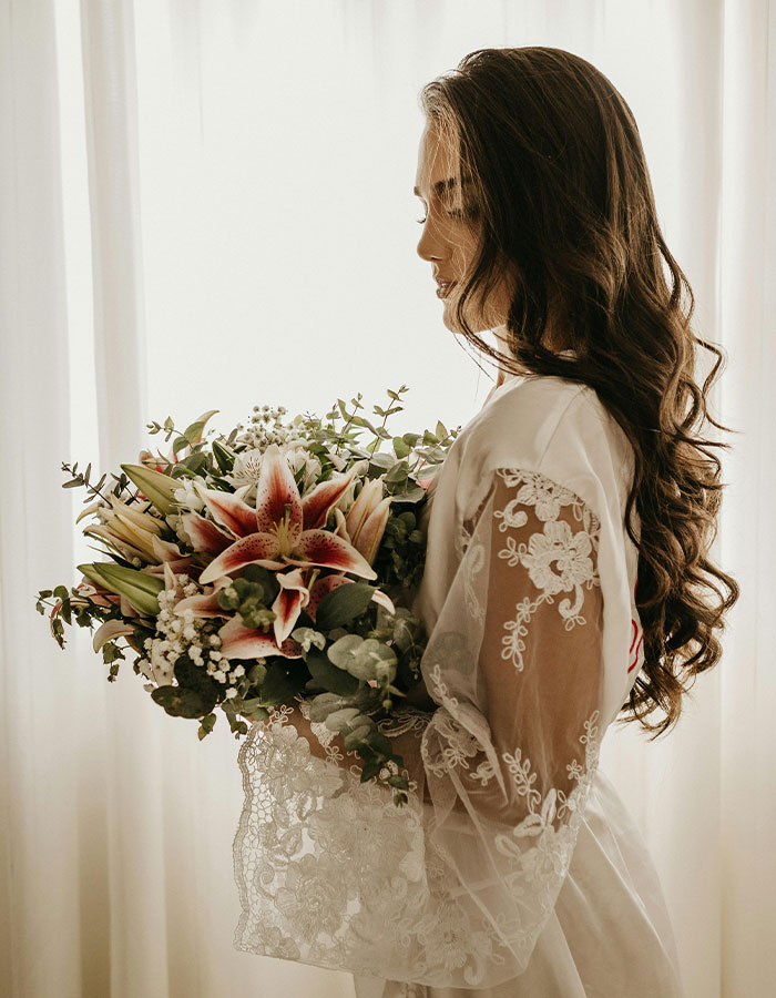 Psychologist Weighs In On &ldquo;Boy Moms&rdquo; After Mother-In-Law&rsquo;s &ldquo;Icky&rdquo; Pre-Wedding Post Goes Viral