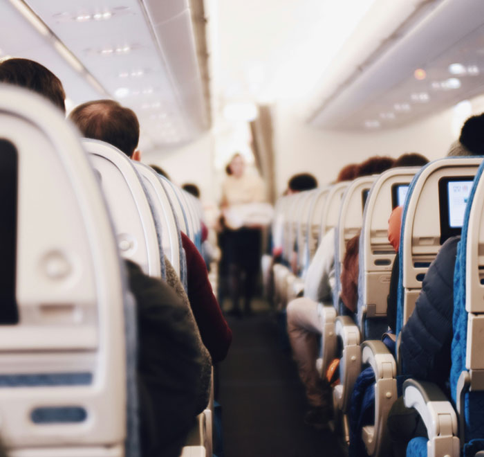 Airline Defends Kicking Celebrity And Kids Off Flight Over &ldquo;Entitled&rdquo; Allergy Request