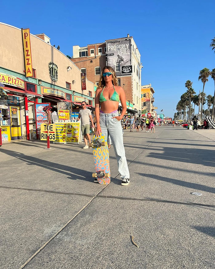 “Great Job Being Rude”: Female Skater Captures Moment She Gets “Mansplained” To “Great Job Being Rude”: Female Skater Captures Moment She Gets “Mansplained” To
