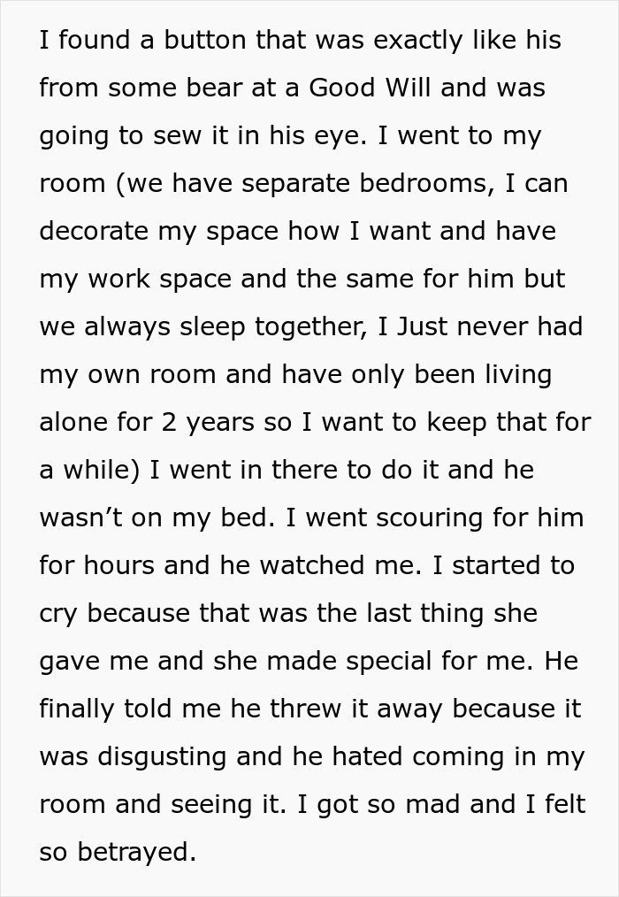 Guy Can&rsquo;t Believe His GF Destroyed His LEGO Collection After He Threw Out Her Teddy Bear