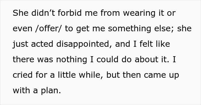 Mom Is Disappointed With Daughter&rsquo;s Prom Dress, Her Petty Revenge Leaves The Mom Speechless