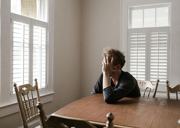 30 People Who Refuse To Forgive Their Ex-Friends Share What They Did To Betray Them