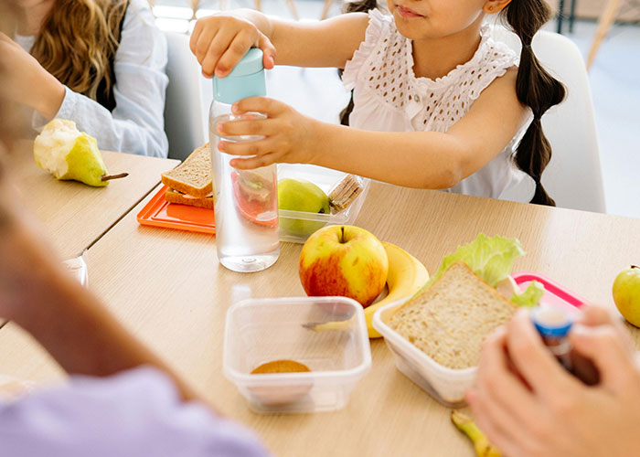 30 People Who Refuse To Forgive Their Ex-Friends Share What They Did To Betray Them