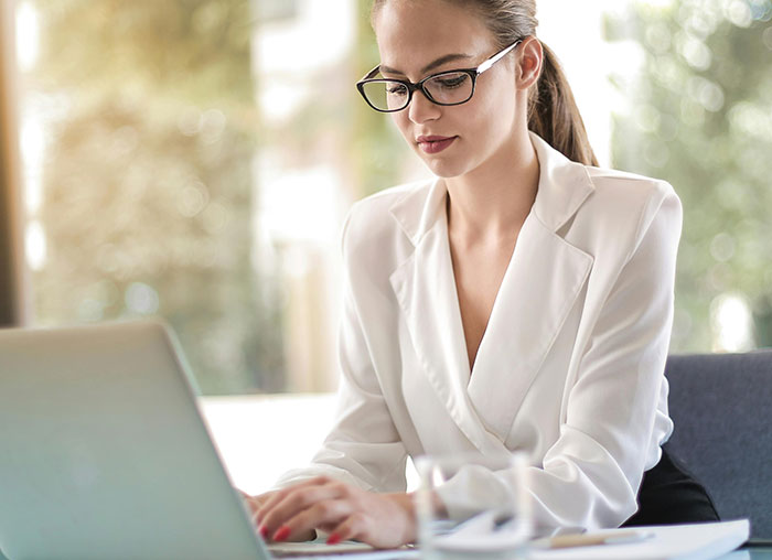 “Wild Salary Ranges”: 35 Of The Biggest Red Flags Displayed By Hiring Companies