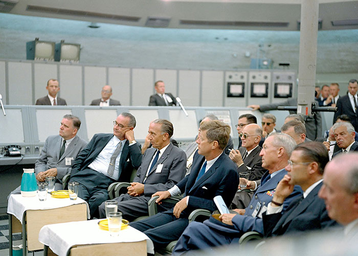 27 People Share The Biggest Scams In History That Are Still Up To This Day