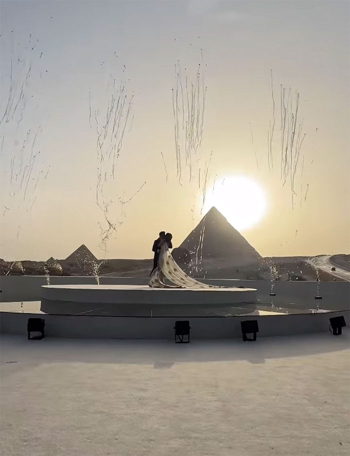 “So Much Waste”: People Blast Billionaire’s Wedding That Shut Down The Pyramids “So Much Waste”: People Blast Billionaire’s Wedding That Shut Down The Pyramids