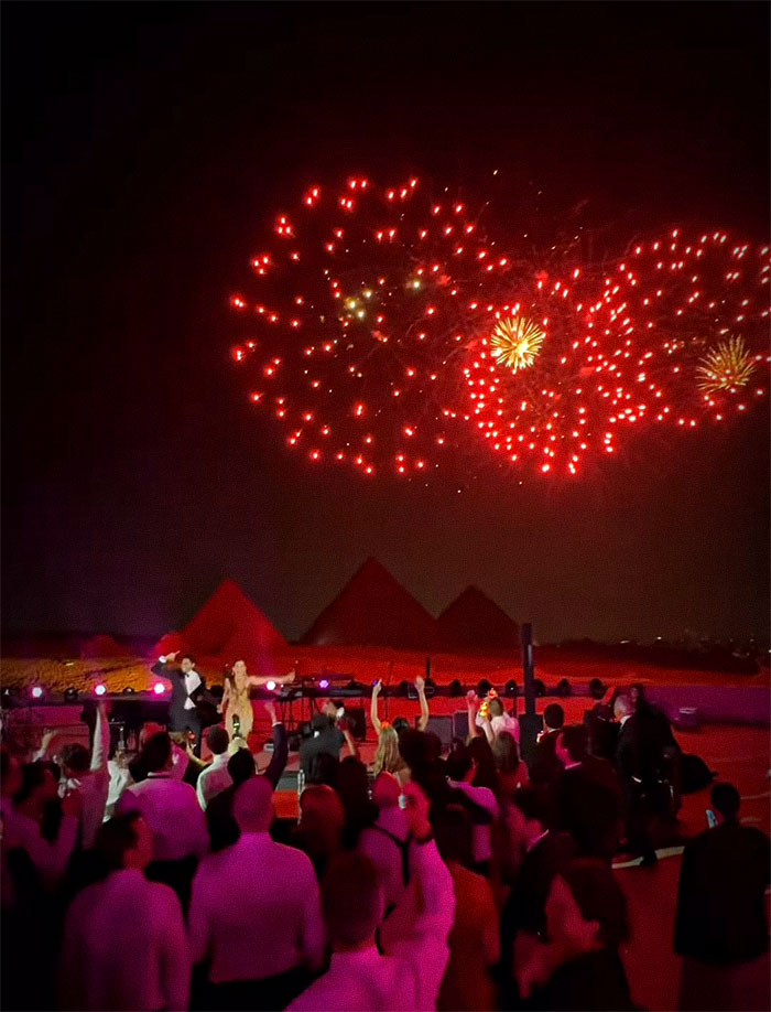 “So Much Waste”: People Blast Billionaire’s Wedding That Shut Down The Pyramids “So Much Waste”: People Blast Billionaire’s Wedding That Shut Down The Pyramids