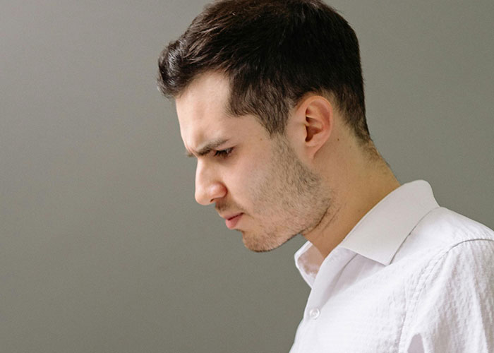 Boss Enforces A Dress Code Without Actually Reading It, Regrets It When Worker Retaliates