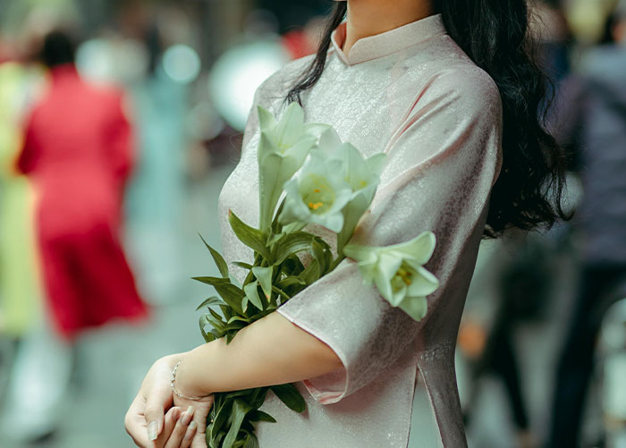 &ldquo;I Felt Betrayed&rdquo;: Bride's Friends And Family Shocked To See A Random Guy At The Altar