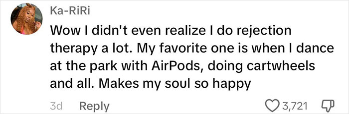 Bizarre Public Stunts Becoming Increasingly Common As People Try Out &ldquo;Rejection Therapy&rdquo;
