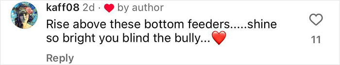 Violinist&rsquo;s Childhood Bully Asks Her To Play At Her Wedding For Free&mdash;She Gives Her A Reality Check