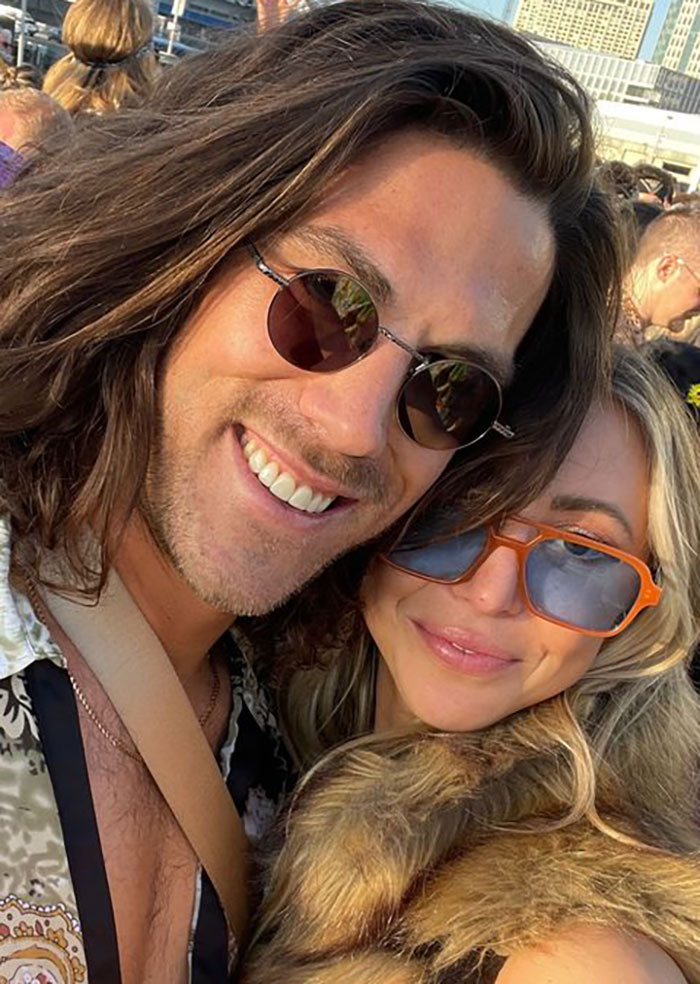 Man, Whose Body Was Dumped In A Well, Sent A Devastating Message To His Girlfriend