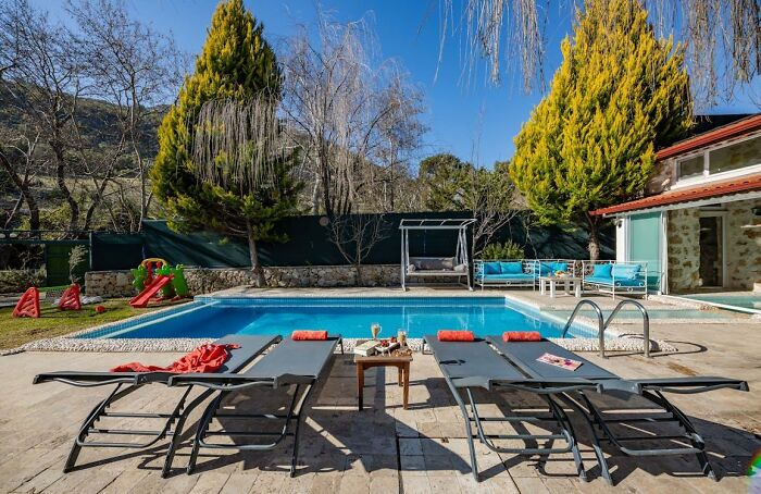 “Bamboo”: 30 Major Problems Homeowners Encountered That Didn’t Look That Bad At First