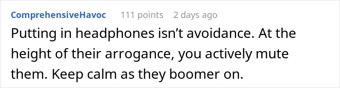 Man Ruins Karen's Day Without Saying A Word After She Tries To Push Past Him To Skip The Line Man Ruins Karen's Day Without Saying A Word After She Tries To Push Past Him To Skip The Line