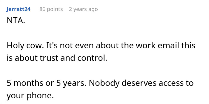 Woman Refuses To Risk Her Job So BF Can Check Her Phone At All Times As A &lsquo;Trust Gesture&rsquo;