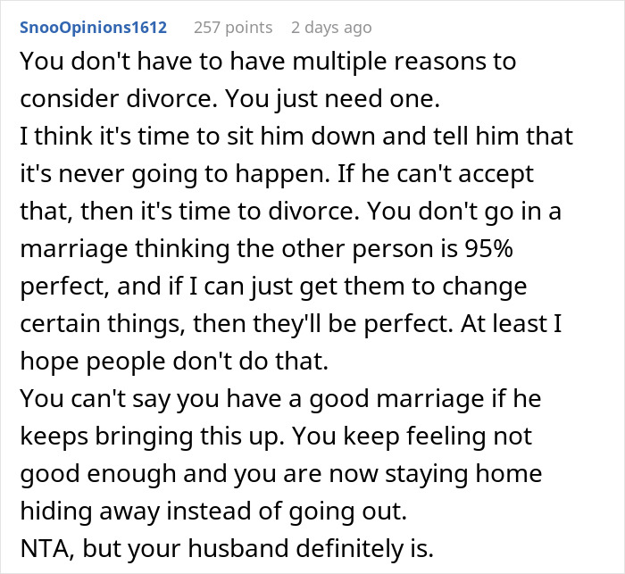 Woman’s Husband Keeps Advocating For Breast Implants For Her, She Finally Snaps Woman’s Husband Keeps Advocating For Breast Implants For Her, She Finally Snaps