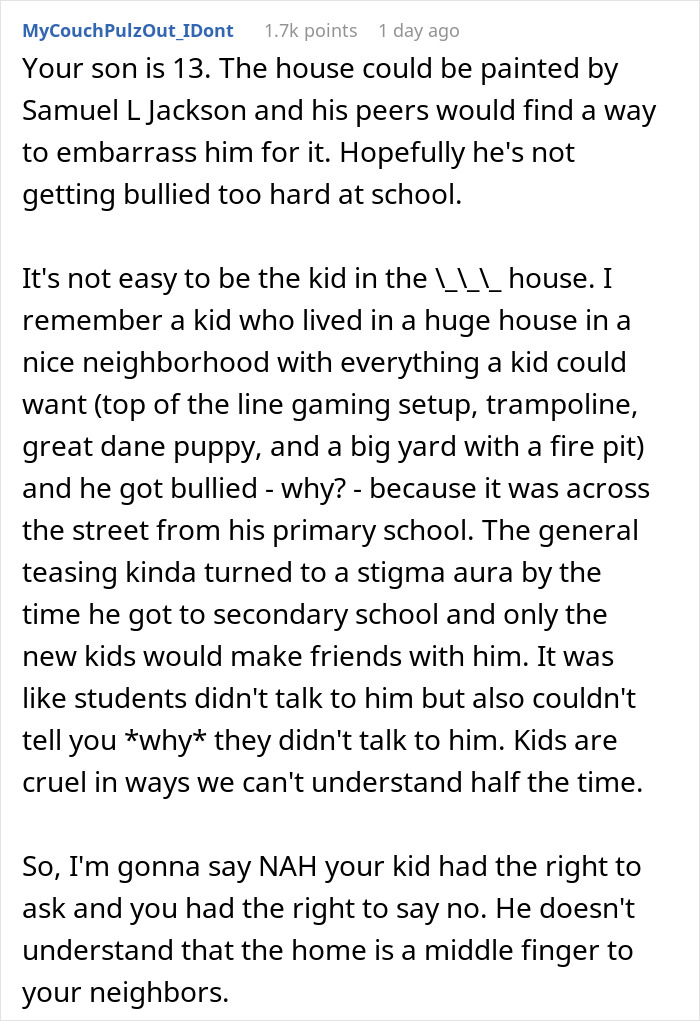 Guy Decides Not To Change Color Of The House He Bought, His Teen Son Struggles With It Years Later