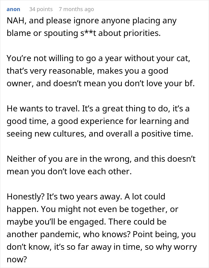 Woman Refuses To Leave Behind Her Cat To Travel Australia For A Year, Gets Dumped