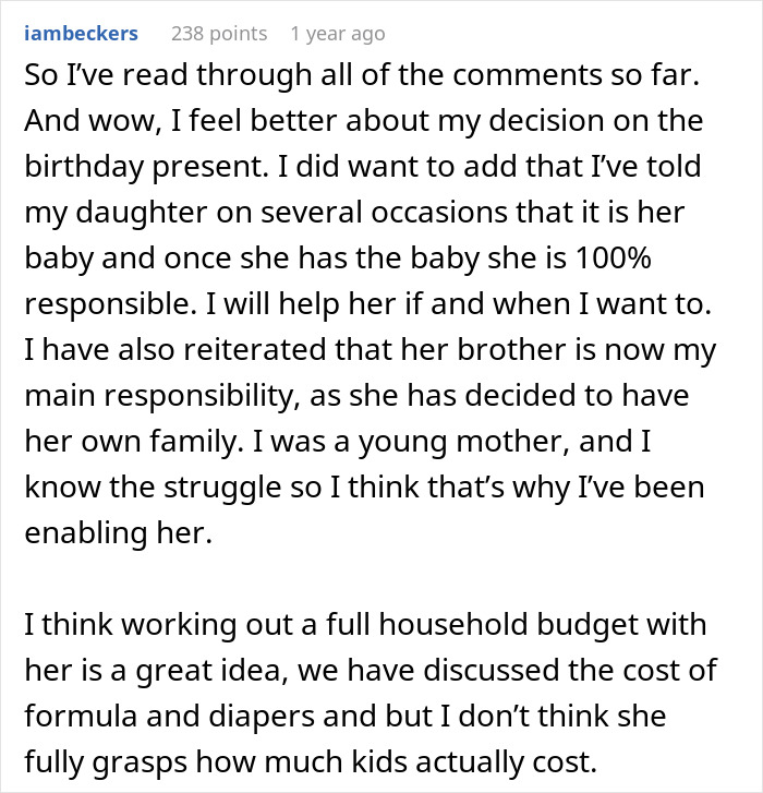 Pregnant Teen Due For Reality Check After Complaining About Single Mom’s Simple Birthday Gift Pregnant Teen Due For Reality Check After Complaining About Single Mom’s Simple Birthday Gift