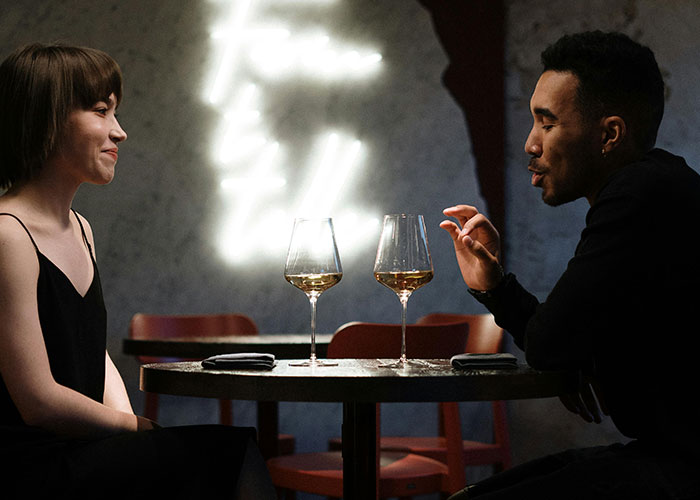 “Would Never Be Okay If The Roles Were Reversed”: 40 Creepy Things Women Say To Men