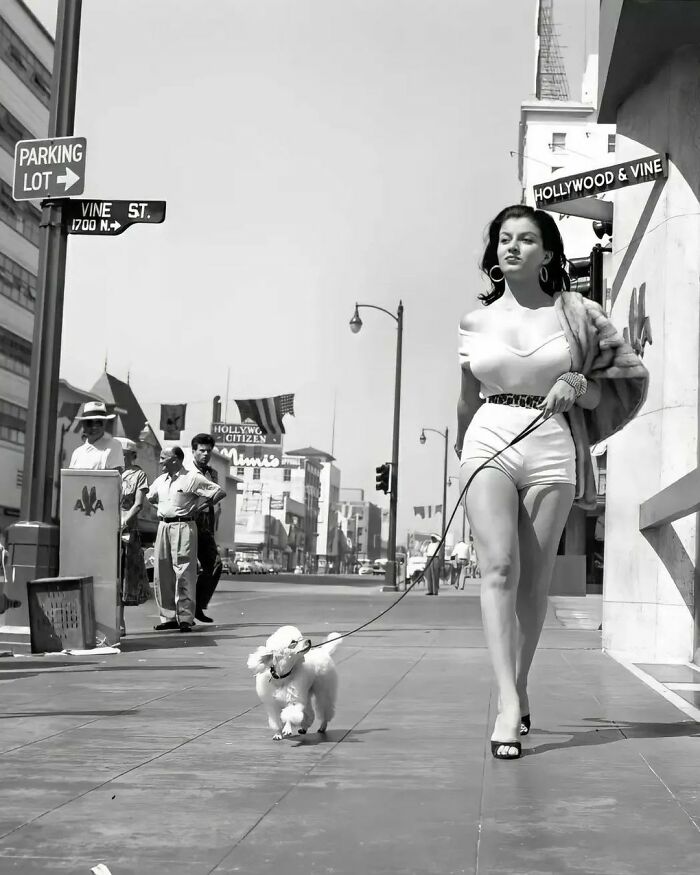 Joan Bradshaw Photographed By Earl Leaf Walking Down Hollywood And Vine, 1957