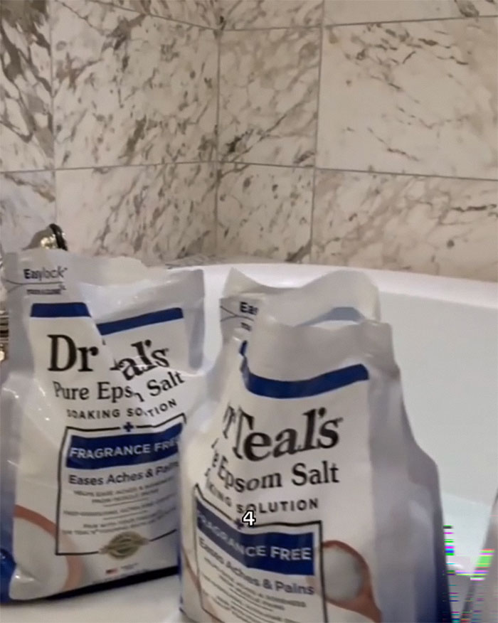 &ldquo;How Can You Move?&ldquo;: People Left Baffled Over Jessica Biel&rsquo;s 20 lbs Met Gala Epsom Salt Bath