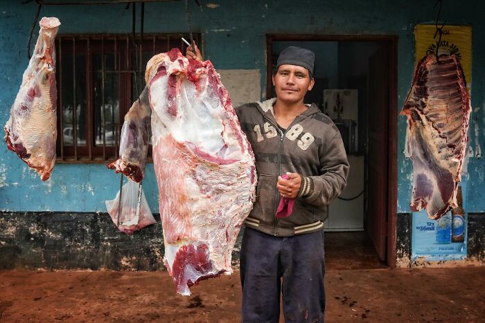 Daily Life In Paraguay Through The Lens Of Photographer Jorge Saenz (33 Pics)