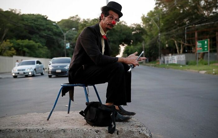 Daily Life In Paraguay Through The Lens Of Photographer Jorge Saenz (33 Pics)