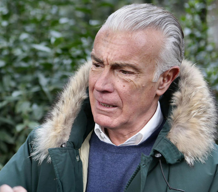 Woman Left Confused After Entitled Man Yells At Her To Put A Leash On Coyote