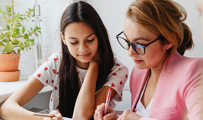 Mom Gets Angry After Teacher Stands Her Ground And Refuses To Change Kid’s ‘F’ Grade