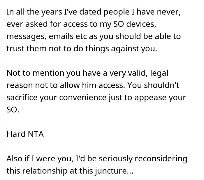 Woman Refuses To Risk Her Job So BF Can Check Her Phone At All Times As A &lsquo;Trust Gesture&rsquo;