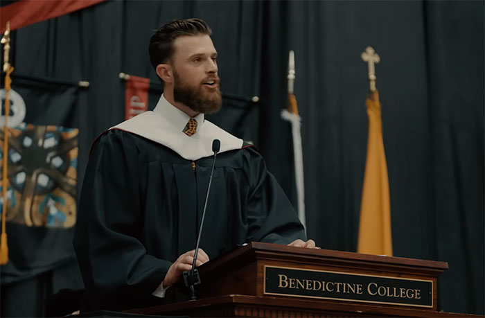 College Graduation Speech Sparks Handmaid&rsquo;s Tale Comparisons And Calls For NFL Star Boycotts