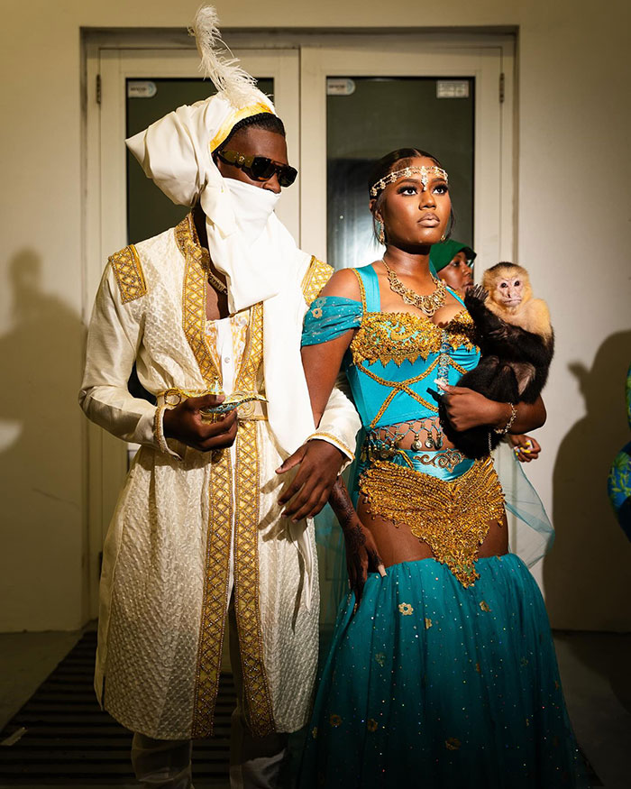 Florida High School&rsquo;s &ldquo;Once Upon A Time&rdquo; Prom Goes Viral For Stunning Met-Gala-Level Outfits