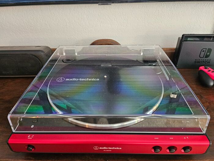 Be A Record Breaking Gift-Giver By Wrapping Up This Audio-Technica Turntable For Your Music Loving Friends