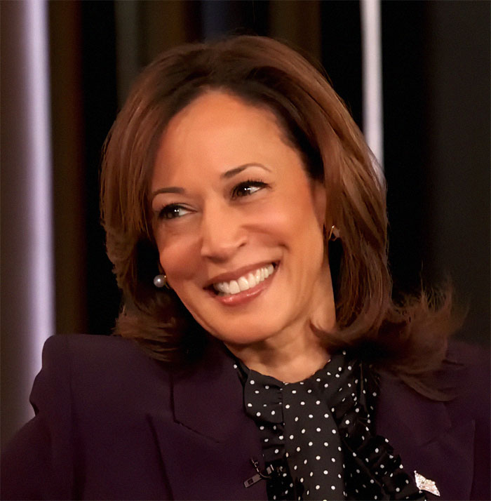 Drew Barrymore&rsquo;s &ldquo;Cringe&rdquo; Interview With Kamala Harris Sparks Online Firestorm