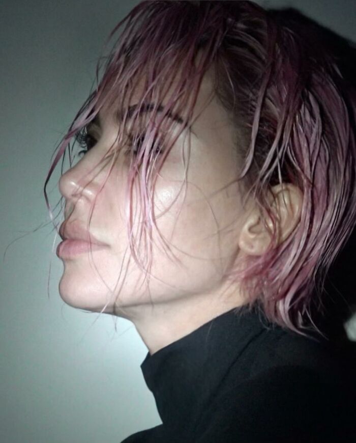 Kim Kardashian Chops Hair Off, And Fans Can’t Tell The Difference Between Her And Bianca Censori Kim Kardashian Chops Hair Off, And Fans Can’t Tell The Difference Between Her And Bianca Censori