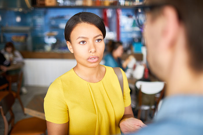 Customer Leaves Entitled Woman Red-faced After Paying For Everyone&rsquo;s Coffee Except For Her