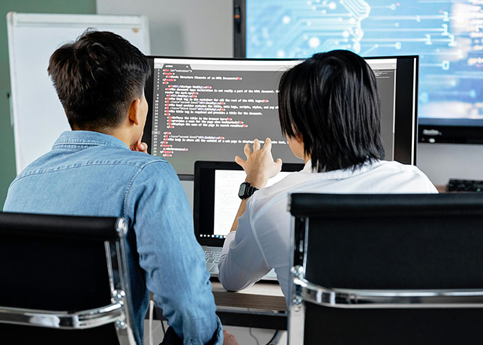 Middle Manager Thinks ChatGPT Can Replace Employees, Turns Out It Can Only Replace Him Middle Manager Thinks ChatGPT Can Replace Employees, Turns Out It Can Only Replace Him