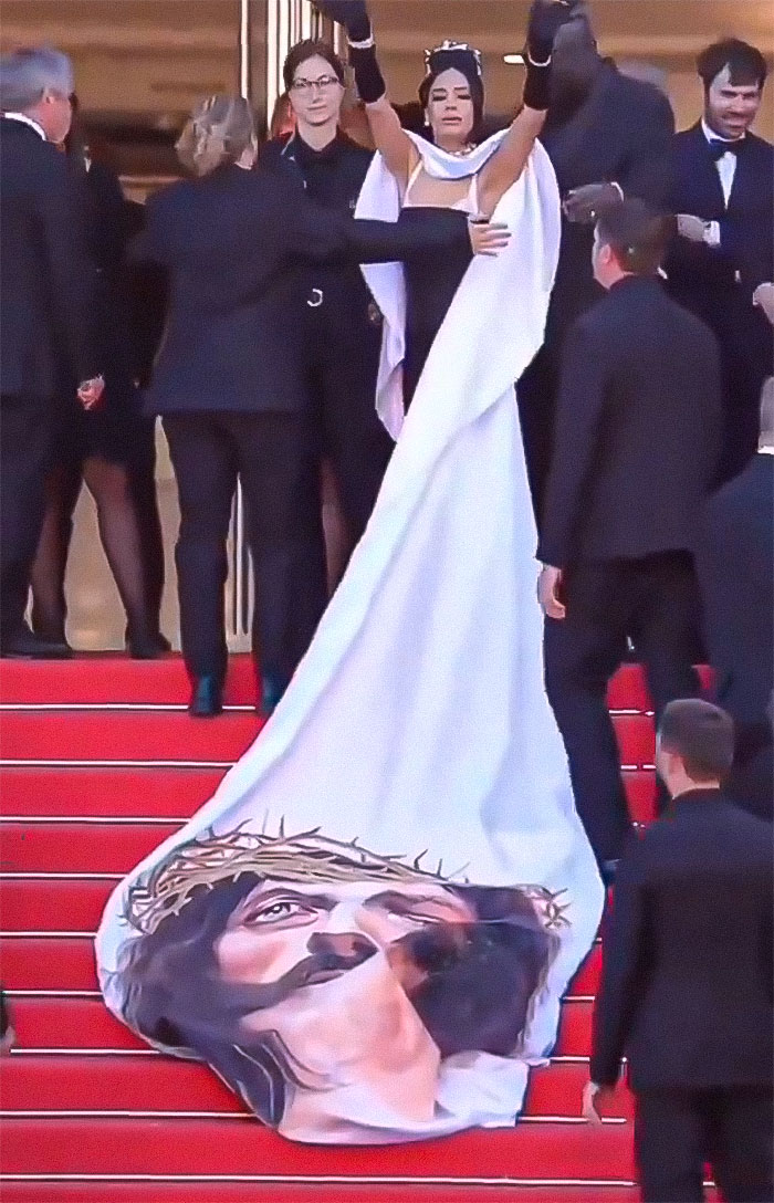 Another Spat On Cannes Red Carpet—With Same Security Guard That Scolded Kelly Rowland Another Spat On Cannes Red Carpet—With Same Security Guard That Scolded Kelly Rowland