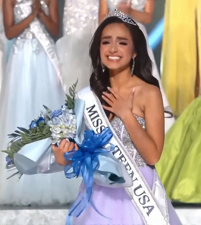 &ldquo;I Am Silenced&rdquo;: People Think Miss USA&rsquo;s Resignation Post Hides Secret Cry For Help