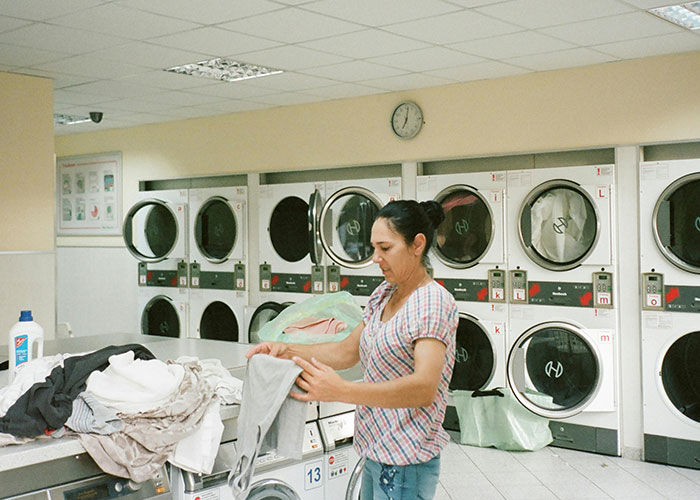 Man Asks If He’s Wrong For Involving Police After Neighbor’s Outrage Over Washing Underwear Man Asks If He’s Wrong For Involving Police After Neighbor’s Outrage Over Washing Underwear