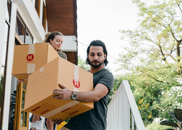 Man Asks If He’s Wrong For Involving Police After Neighbor’s Outrage Over Washing Underwear Man Asks If He’s Wrong For Involving Police After Neighbor’s Outrage Over Washing Underwear