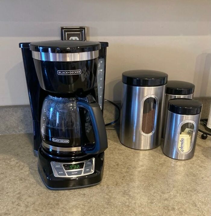 Wake Up And Smell The Coffe With This Digital Coffee Maker