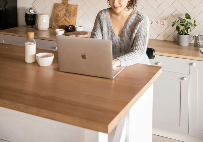 Woman Gets Rejected From Job Application After The First Question, Decides To Test The Process