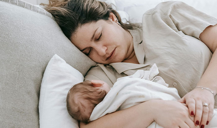 Instead Of Helping Wife, Guy Relaxes During 6-Week Paternity Leave, Gets Mad When Wife Blacks Out