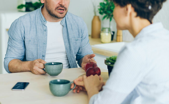 “Doing What My Parents Expected Of Me”: 30 People Over 30 Share Their Biggest Regrets